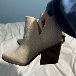 Michael Shannon Textured Cream Ankle Booties